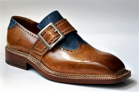 Handmade Italian shoes .